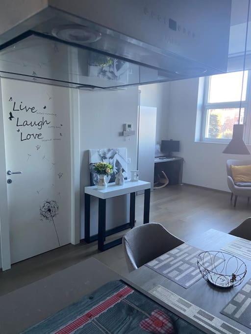 Bilocale - Smart Working Apartment มิลาน ภายนอก รูปภาพ